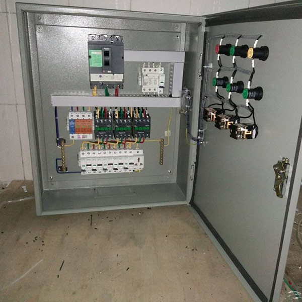 配電箱